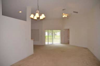 Main picture of 9032 Oak Moss Dr