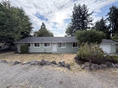 Main picture of 2105 116th Ave NE
