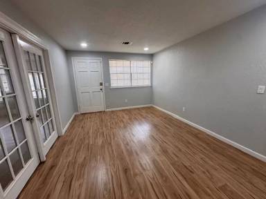 Main picture of 2908 SE 47th St
