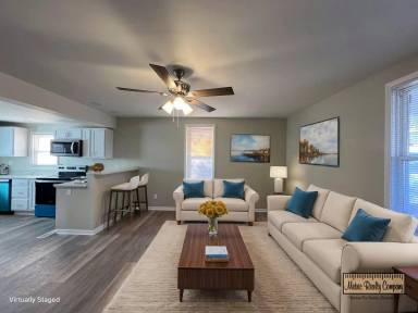 Main picture of 112 Van Buren St