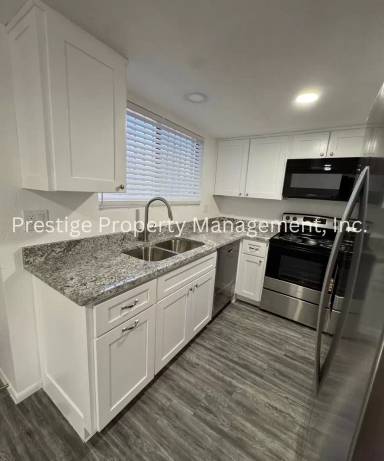 Main picture of 1756 W Calle Guadalajara