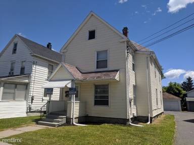 Main picture of 181 Willow St