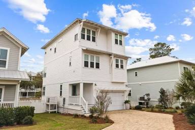 Main picture of 382 Grande Pointe Cir