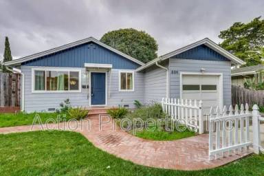 Main picture of 809 Leong Dr