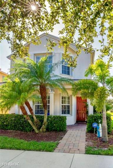 Main picture of 2519 SE Ruskin Dr