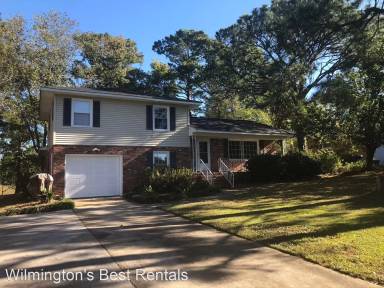 Main picture of 302 Sierra Dr