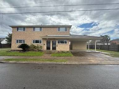 Main picture of 400 Tacoma St