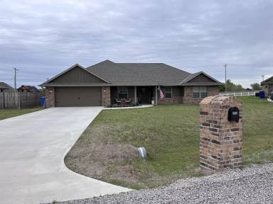 Main picture of 5907 NE Cornwallis Dr