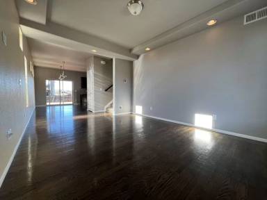 Main picture of 8243 Longleaf Ln
