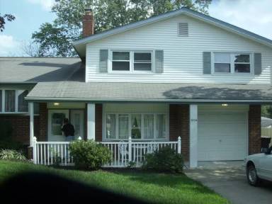 Main picture of 1216 Highgate Rd