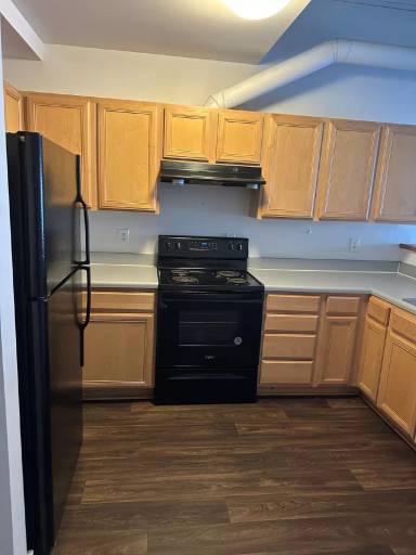 Main picture of 838 S Main St
