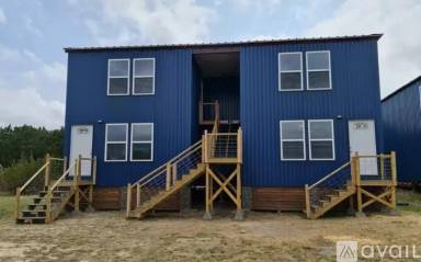 Main picture of 535 Oak Lawn Dr