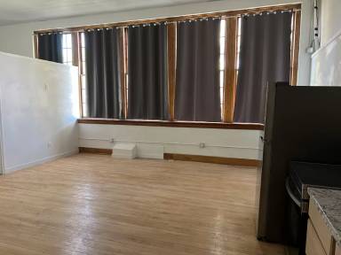 Main picture of 411 Clayton St