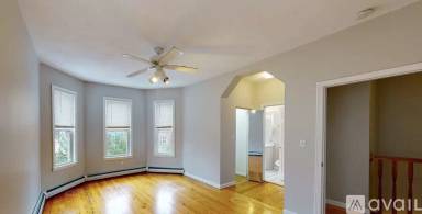 Main picture of 11 Beacon St