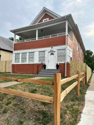 Main picture of 2523 Logan Ave N