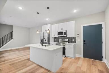 Main picture of 1714 N 22nd St