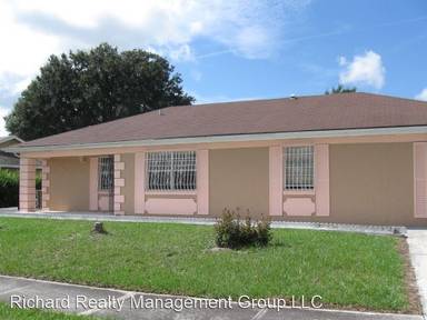 Main picture of 12106 Club Woods Dr