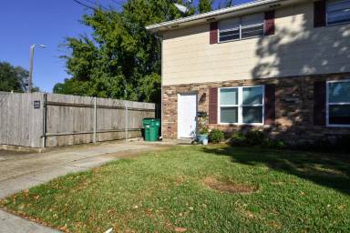 Main picture of 707 Cleary Ave