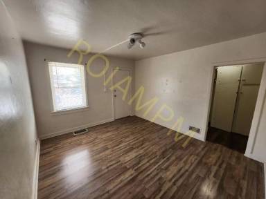 Main picture of 247 Idaho St E