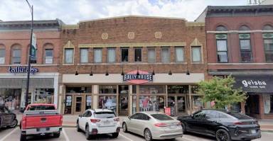 Main picture of 810 E Broadway