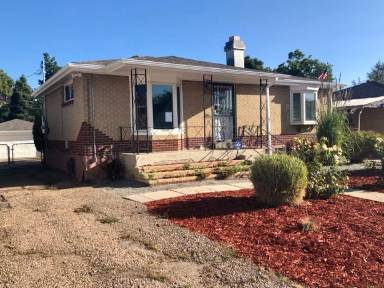 Main picture of 1845 W 46th Ave