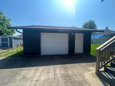 Main picture of 2175 Gardiner Dr