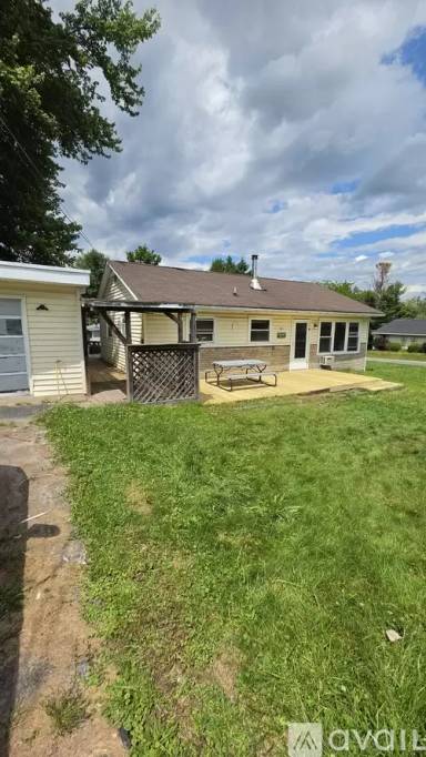 Main picture of 21 Long Dr