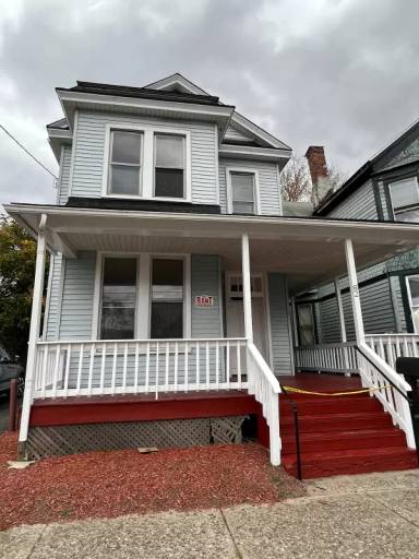 Main picture of 82 Jersey Ave