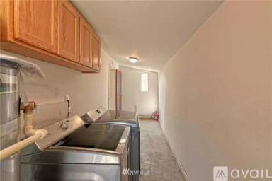 Main picture of 704 E Marine View Dr
