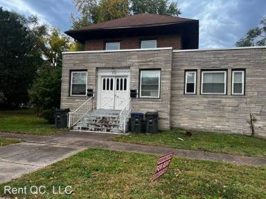 Main picture of 430 2nd Ave W