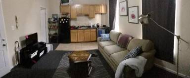 Main picture of 1605 W Diamond St