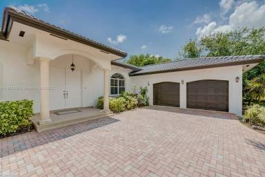 Main picture of Palmetto Bay