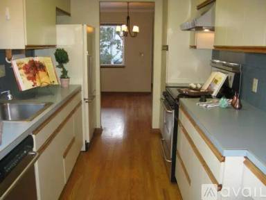 Main picture of 2319 Minor Ave E