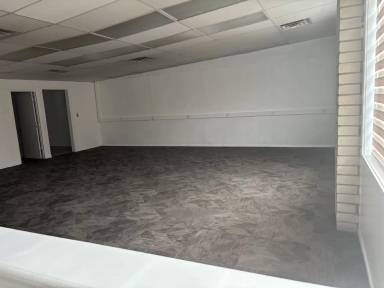 Main picture of 1910 N Dustin Ave