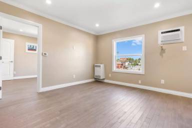 Main picture of 1266 N Virgil Ave