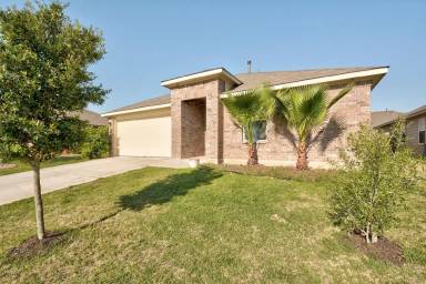 Main picture of 608 Silver Wing Dr