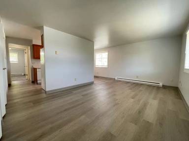 Main picture of 1831 E Marshall Ave