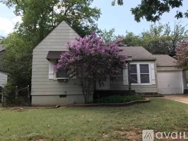 Main picture of 5619 N Military Ave
