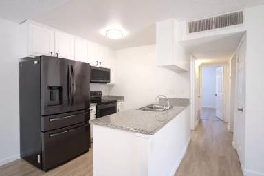 Main picture of 4000 Fara Biundo Dr