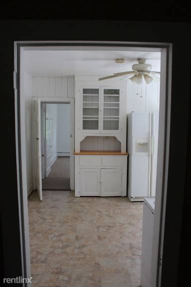 Main picture of 28 Mohawk Ave