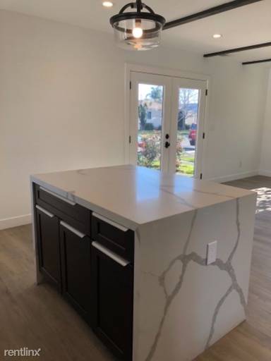 Main picture of 8325 Kittyhawk Ave