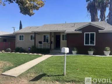 Main picture of 5047 Ivanhoe Ave