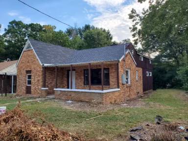 Main picture of 1302 Martin St