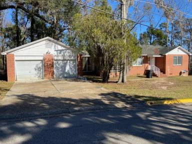 Main picture of 2113 Owens St