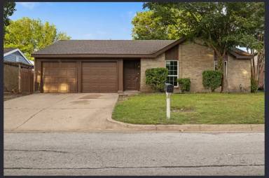 Main picture of 2505 Clearwood Dr