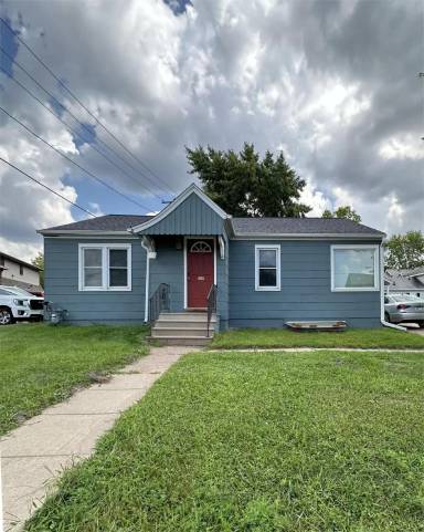 Main picture of 109 10th Ave