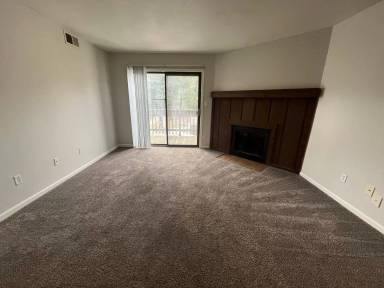 Main picture of 360 S Rosenberger Ave