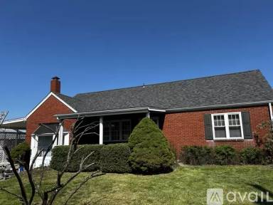 Main picture of 169 Junior St
