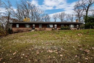 Main picture of 488 Comet Ln
