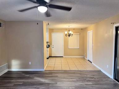 Main picture of 1417 Basin St